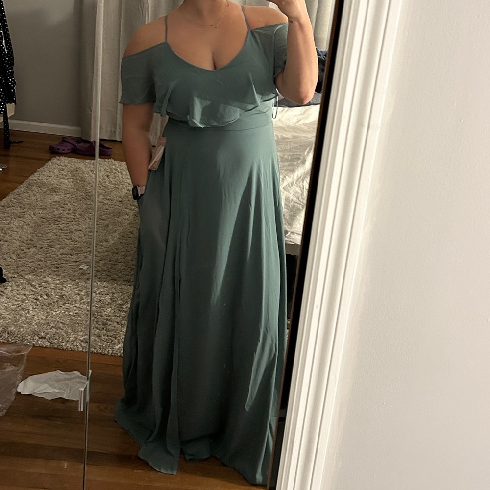 Women’s formal/cocktail dress